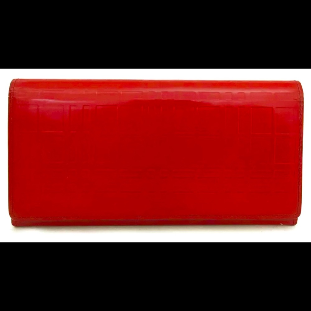 BURBERRY Enamel Patent Leather Long Bifold Wallet /Q0193